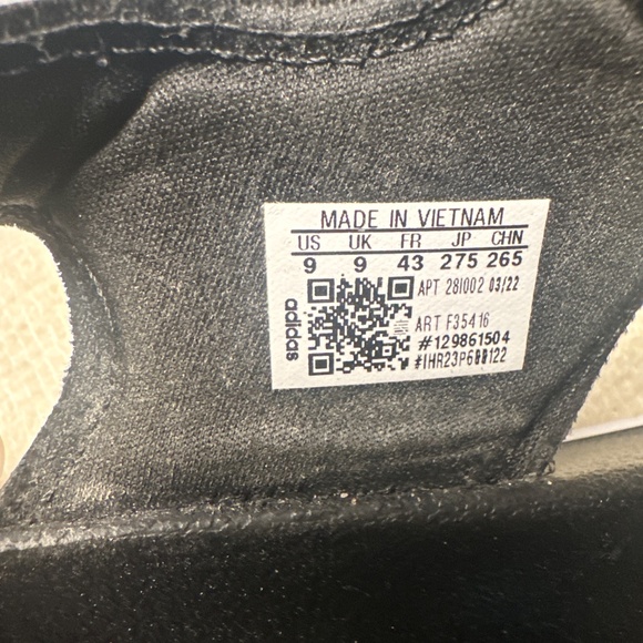 2020 Adidas summer sandal - Picture 3 of 3